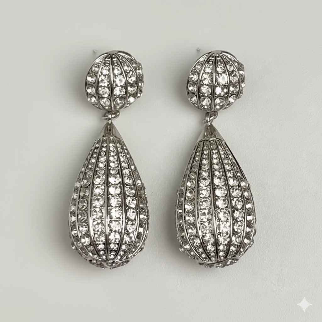 Water drop rhinestone earrings