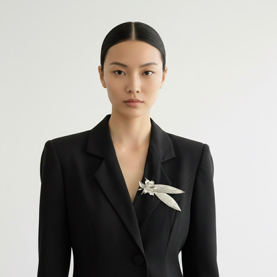 Leaf Tail Flower Brooch