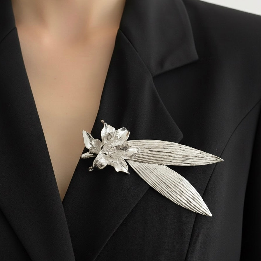 Leaf Tail Flower Brooch