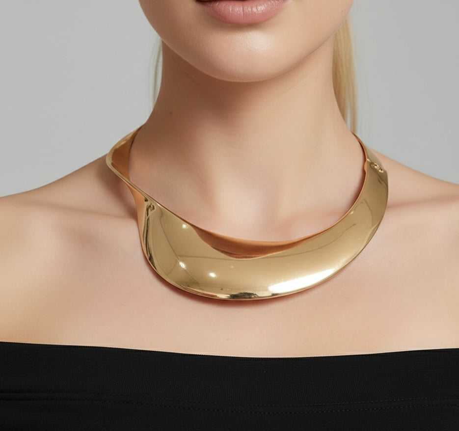 Statement Twist Necklace
