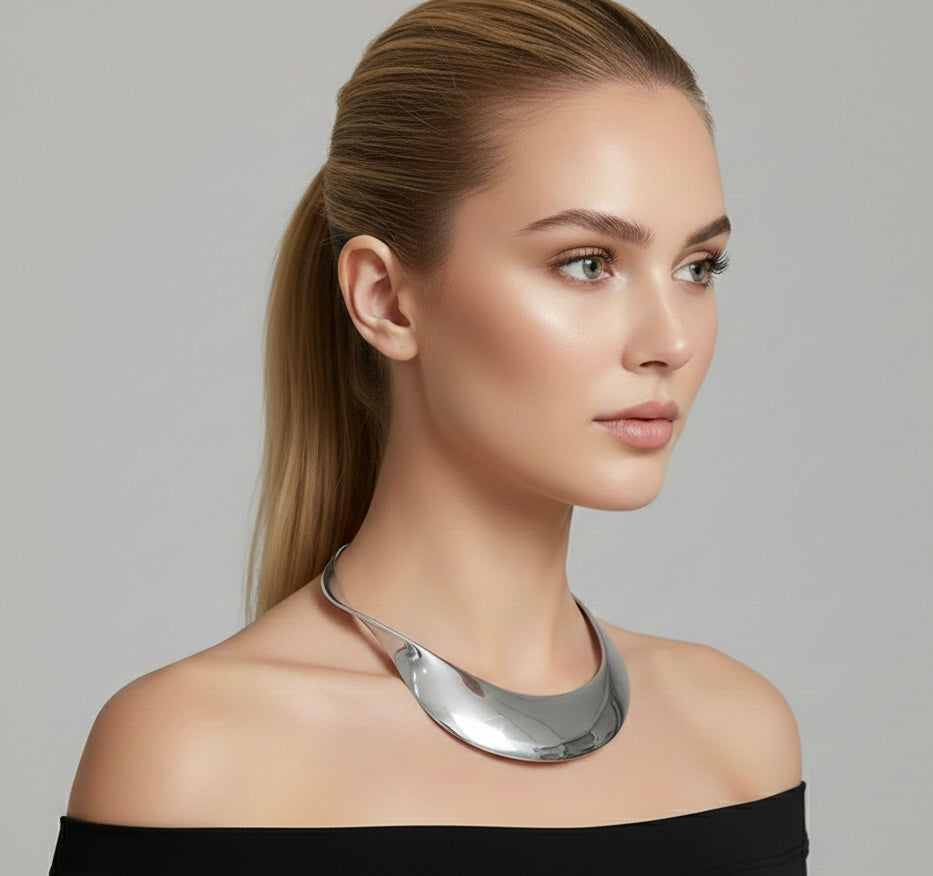 Statement Twist Necklace