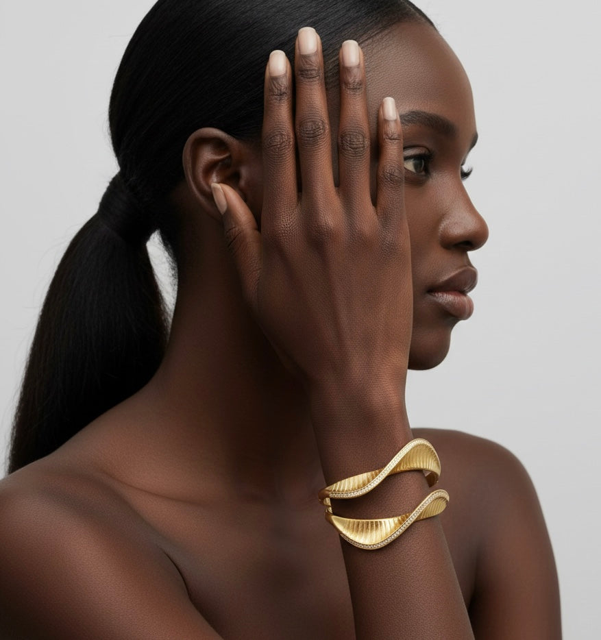 Curves Zircon Bangle