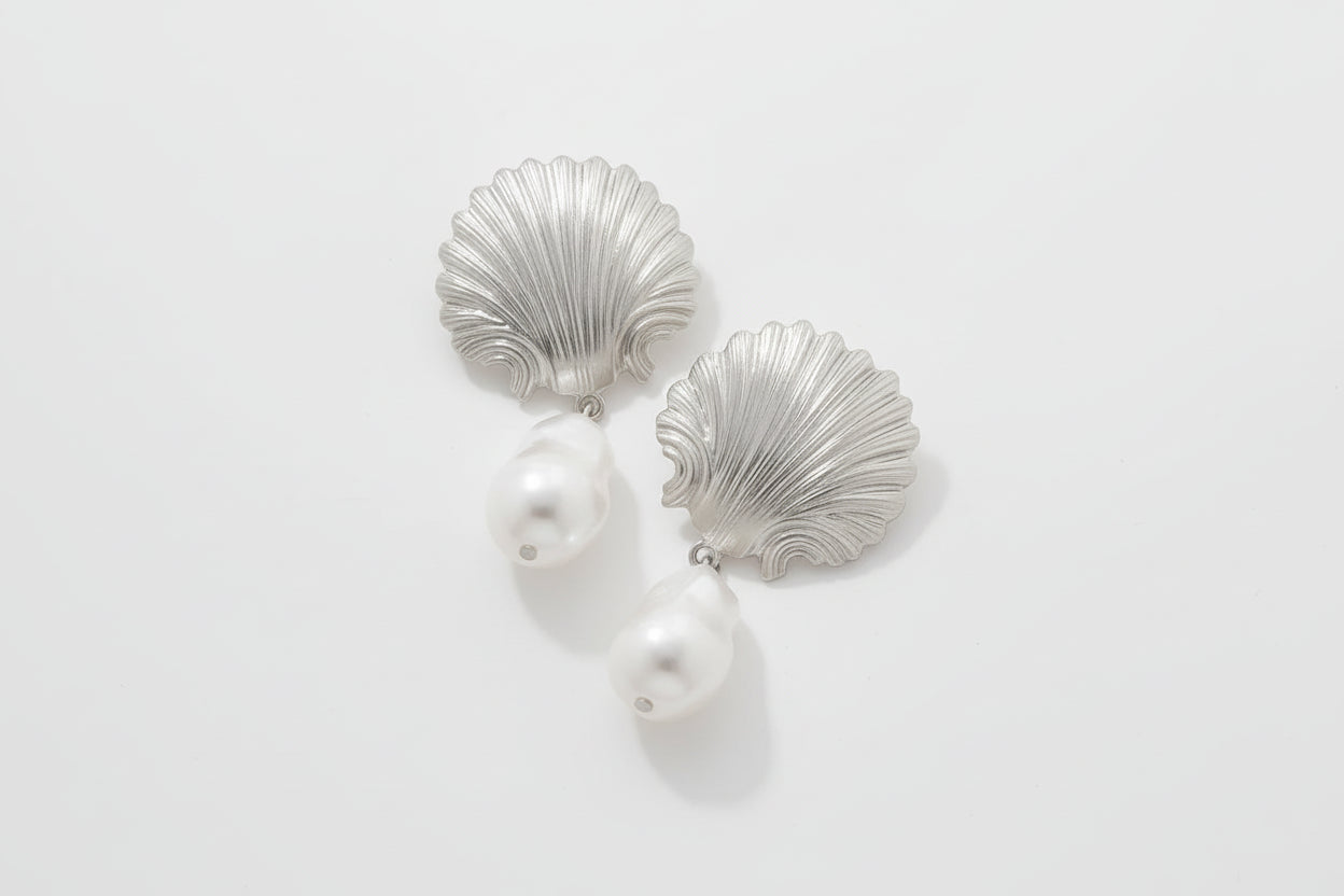 Shell Pearl Dangle Earrings