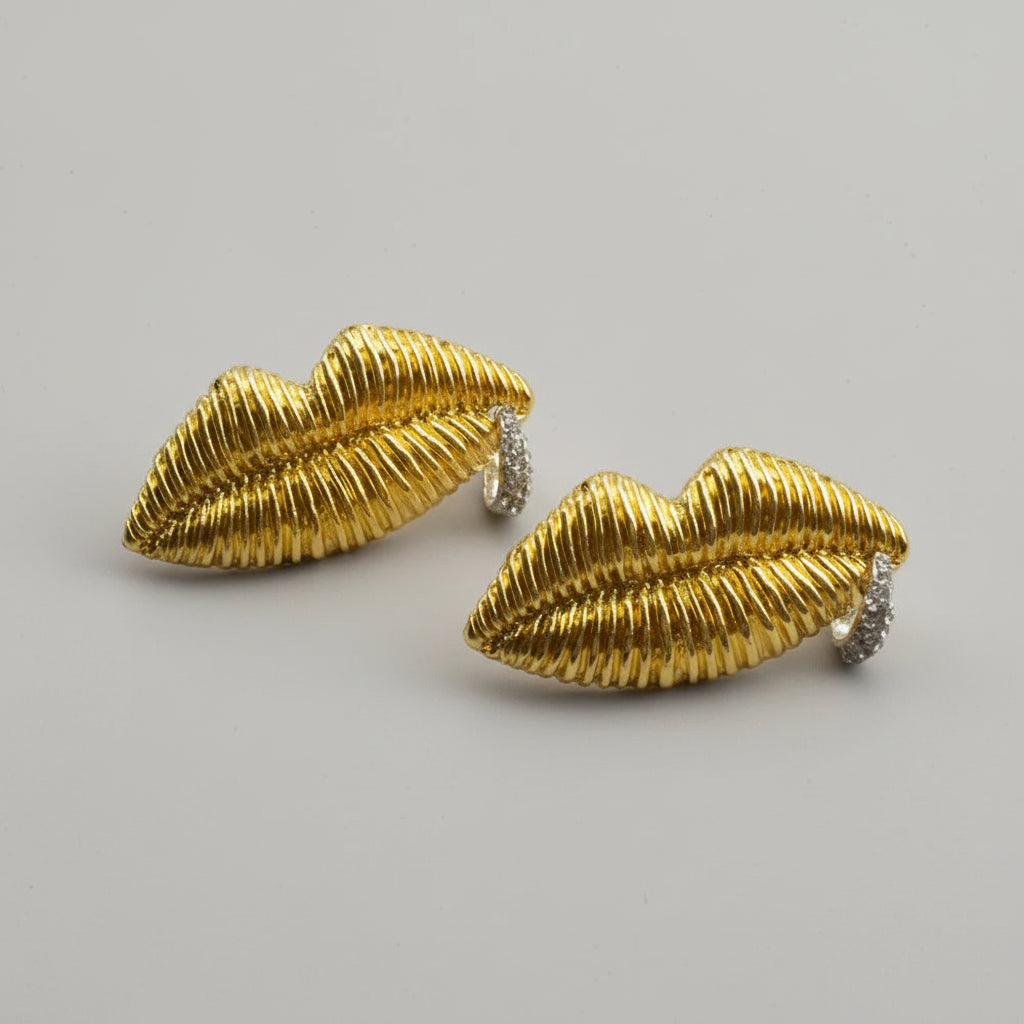 Lips Shaped Pierce Earrings